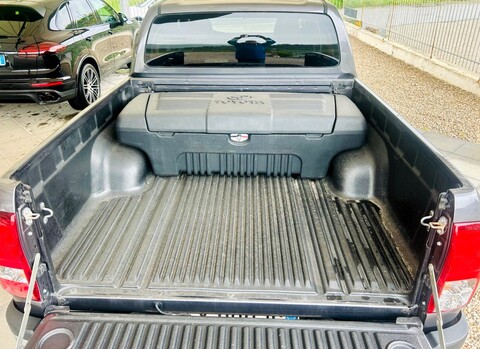 Toyota Hilux 2.4 D-4D 4WD 4 porte Double Cab Lounge   *VENDUTO* Diesel